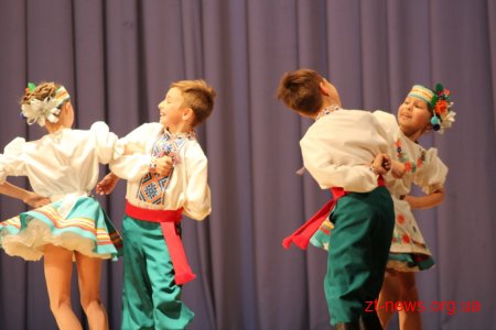 В драмтеатрі відбувся звітний концерт хореографічного ансамблю «Сонечко»