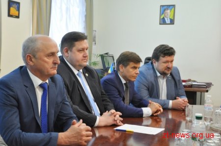 Керівники міста та області провели зустріч з Послом США Марі Йованович