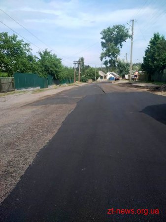 У Коростишівському районі завершують ямковий ремонт доріг