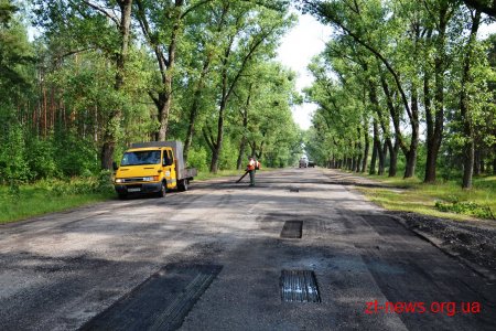 У Романівському районі відремонтували дороги, якими підвозять дітей до опорних шкіл