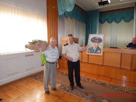 З нагоди 80-річчя ветеран та керівник пожежної охорони Житомирщини Борис Чумак отримав орден «Величі і пошани»