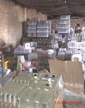 У Коростені правоохоронці вилучили понад 3,5 тонни підробленої горілчаної продукції