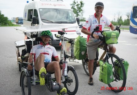 Француз та бельгієць приїздили до Житомира на велосипедах