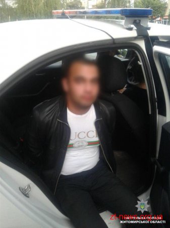 У Житомирі п'яний водій намагався відкупитись від поліції
