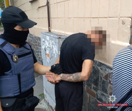У Житомирі поліцейські затримали групу вимагачів