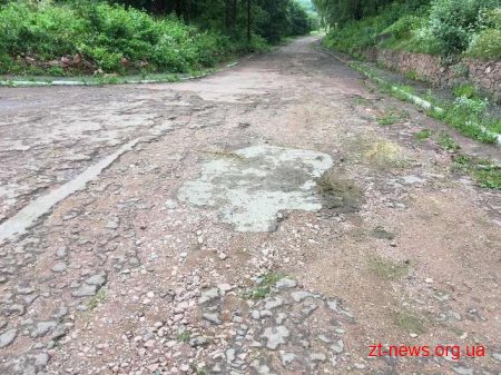Вперше за 20 років в Овруцькому районі відремонтували дорогу Хлупляни-Стугівщина