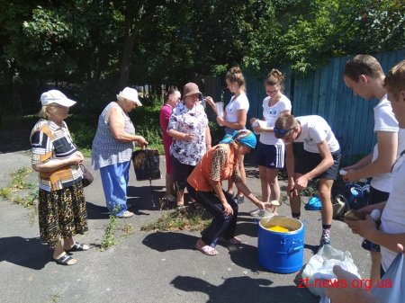 Вікторія Краснопір зустрілася із волонтерами з Голландії, які вже втретє відвідують Житомир