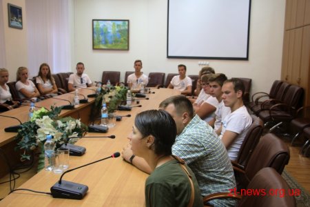 Вікторія Краснопір зустрілася із волонтерами з Голландії, які вже втретє відвідують Житомир