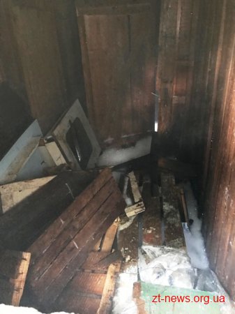 У Житомирі вогнеборці ліквідували пожежу в підвалі 5-поверхівки