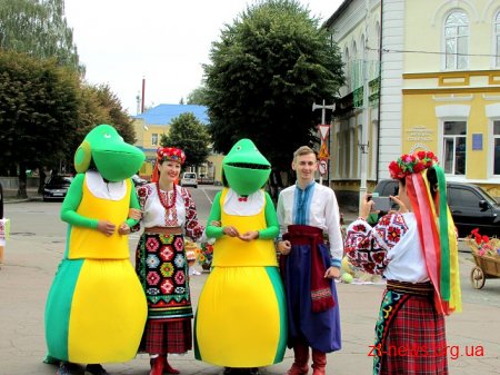 У Житомирі розпочався обласний ярмарок меду