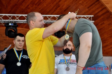 У Житомирі до Дня Незалежності пройшов Відкритий чемпіонат області з жиму лежачи