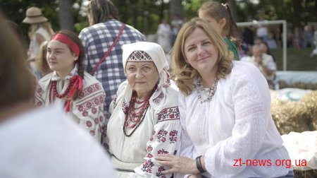 На Житомирщині пройшов 15-й фестиваль декоративно-ужиткового мистецтва «Рушники мого краю»