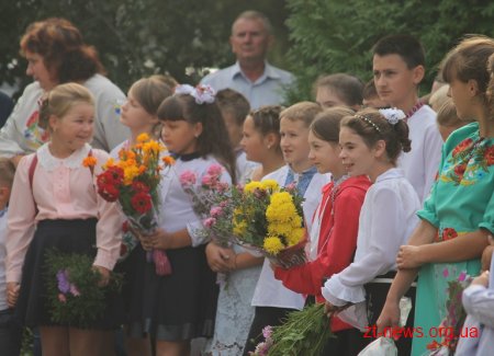 Володимир Ширма привітав школярів Ємільчинської гімназії зі святом Першого дзвоника