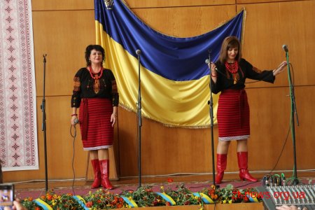 У Корольовській та Богунській районних радах відзначили переможців конкурсу "Мій ошатний район"