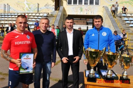 У Новогуйвинському відзначили переможця і призерів Першої ліги Чемпіонату Житомирського району