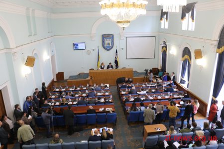 Депутати виділили майже 3 млн грн для виплати зарплат медичним працівникам