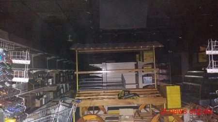 У Баранівці намагалися спалити магазин "Візит"