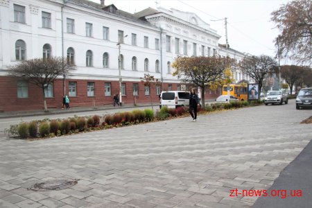 У Житомирі триває реконструкція тротуарів