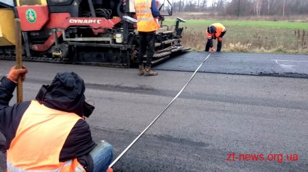 На дорозі Черняхів–Малин–Людвинівка завершують ремонтні роботи