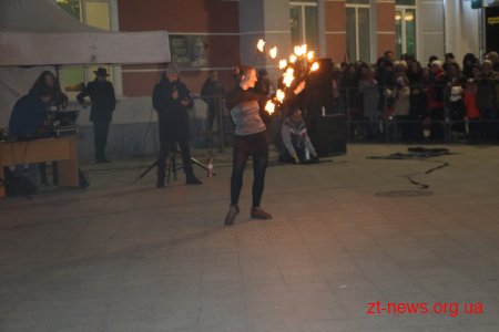 До Дня студента на Михайлівській у Житомирі відбулося свято вогню