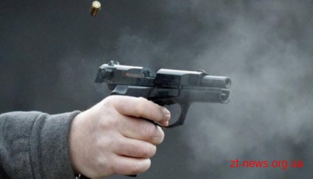 На Житомирщині чоловік відкрив вогонь по поліцейським, які приїхали на виклик