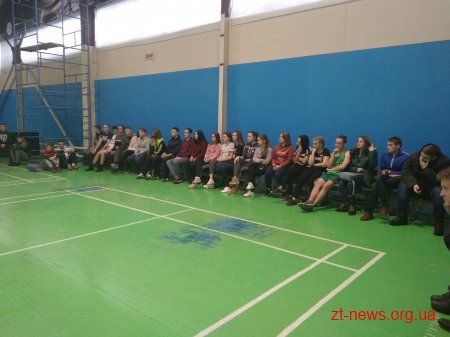 Студентів Житомирщини навчали прийомам самооборони у рамках гранту ОДА