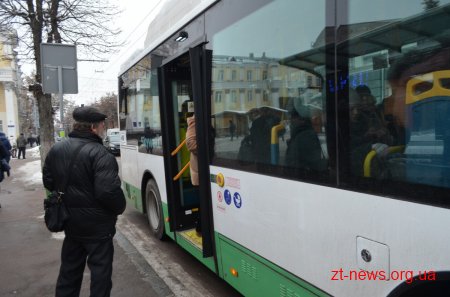 У тестовому режимі на автобусному маршруті №53А почав їздити електробус