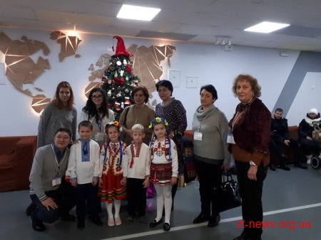 Житомирську гімназію №3 відвідали делегації з Грузії та Казахстану