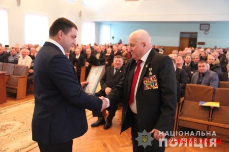 Керівник поліції області вручив ветеранам МВС подяки та вітальні Грамоти