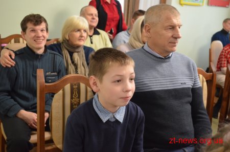 До Дня Святого Миколая у Житомирі відбулась благодійна акція для хворих на фенілкетонурію