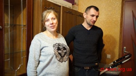 Ігор Гундич відвідав родину, яка нещодавно придбала квартиру за рахунок допомоги від держави