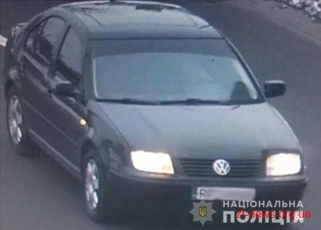На Житомирщині поліцейські затримали іноземців, підозрюваних у крадіжках з авто у столиці