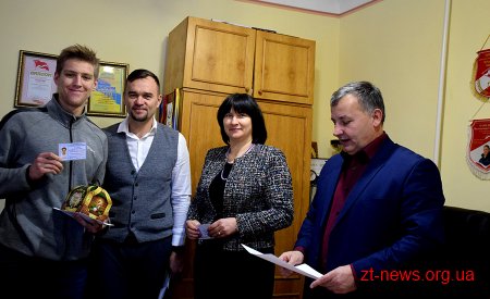 Кращих спортсменів та тренерів ФСТ "Спартак" відзначили грамотами та подяками