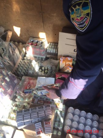 На Житомирщині правоохоронцями виявлено незаконно виготовлені тютюнові вироби та майже 3,5 тонни алкоголю