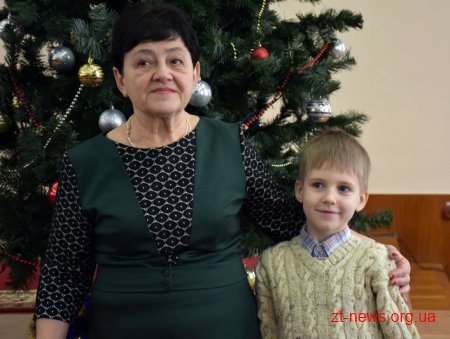 Понад 100 талановитих дітей Житомирщини відчули себе депутатами й отримали подарунки від Ігоря Гундича