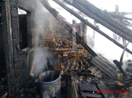 В Баранівському районі під час пожежі в приватному будинку загинула жінка