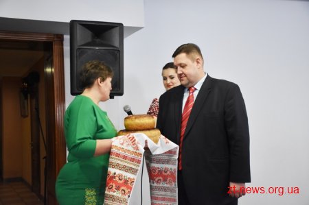 Ігор Гундич привітав жінок, які отримали звання «Мати-героїня»
