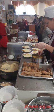 У Житомирі моніторять якість харчування у школах