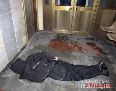 Двоє раніше судимих накинулись з ножем на мешканця Новограда-Волинського
