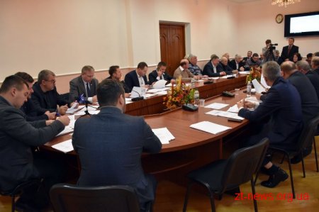 Депутати погодили питання щодо переукладання контрактів із керівниками комунальних установ області