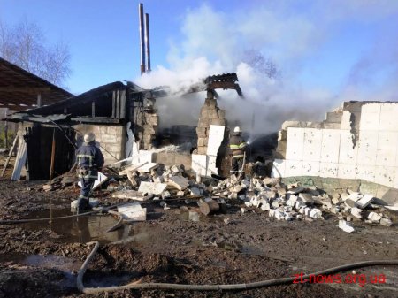 На Житомирщині вогнеборці ліквідували пожежу на підприємстві