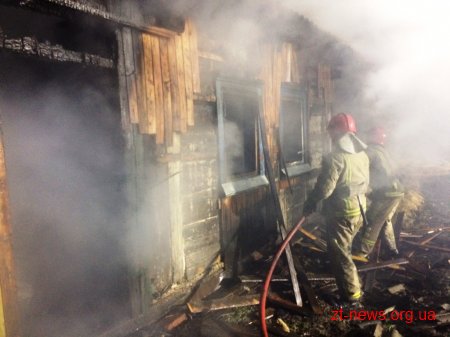 На Коростенщині через несправне пічне опалення загорівся дах будинку