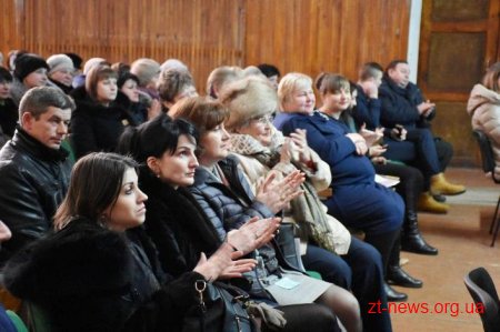 У Лугинській та Білокоровецькій ОТГ затвердили перспективи 2019-2021 років