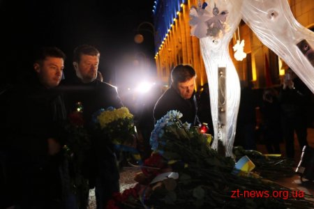 Сотні житомирян на майдані Корольова вшанували пам’ять Героїв Небесної Сотні