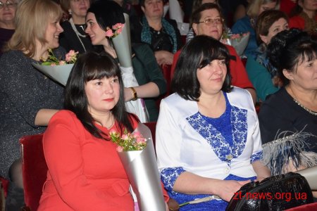 Ігор Гундич та Володимир Ширма привітали жінок-педагогів та медиків зі святом весни