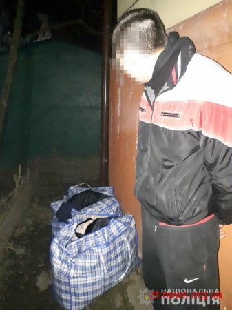 У Житомирі поліцейські охорони затримали жителя Запоріжжя, причетного до крадіжки з магазину