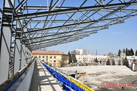Стан ремонтних робіт на житомирських стадіонах «Полісся» та «Спартак» оглянув Геннадій Зубко