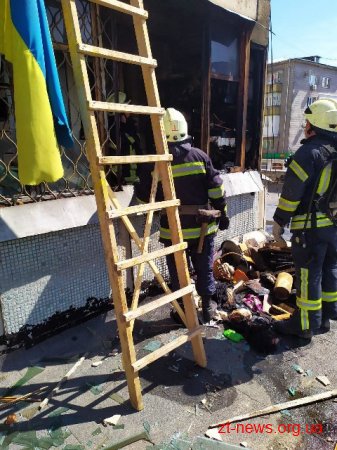 У Житомирі під час пожеж на балконах врятовано двох чоловіків