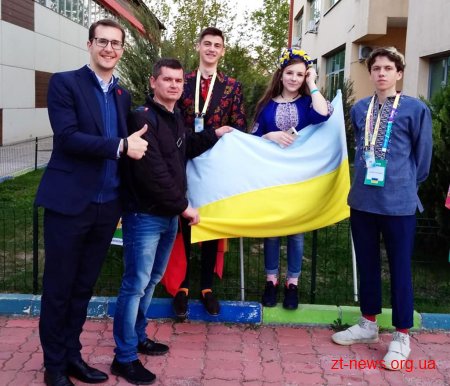 Житомирські учні повернулися з міжнародного конкурсу ІТ-технологій з перемогами