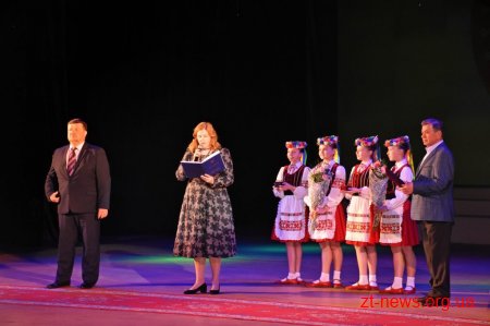 Академічному ансамблю танцю «Сонечко» - 45 років